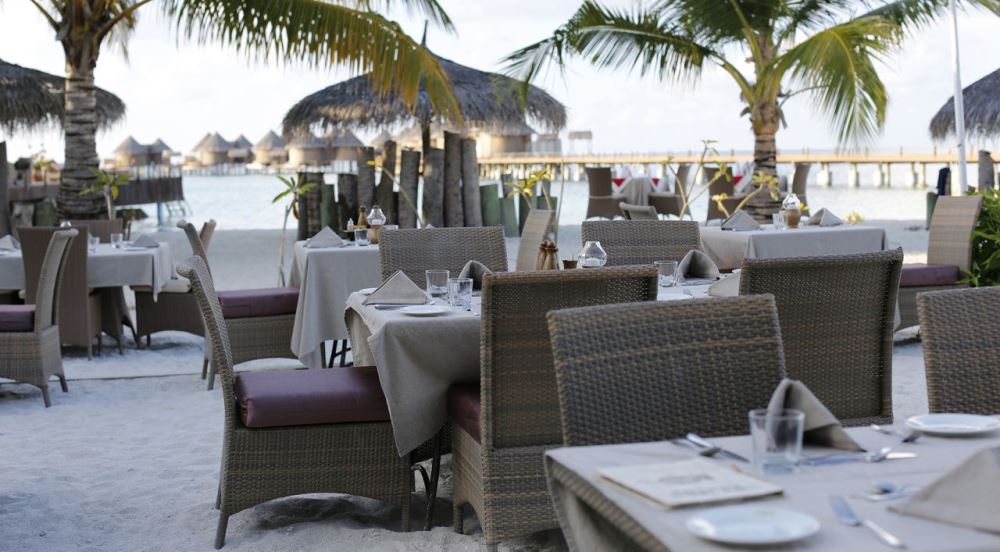 content/hotel/Nika Island Resort/Dining/NikaIslandResort-Dining-Restaurant-03.jpg